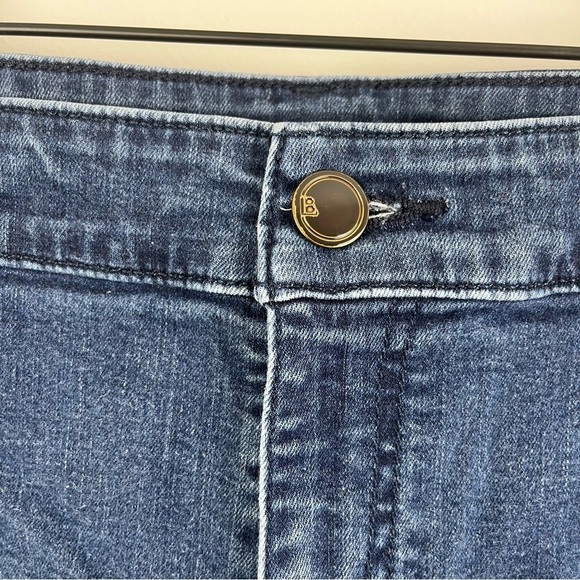 Lane Bryant‎ Jean Short size 24R - Picture 3 of 5